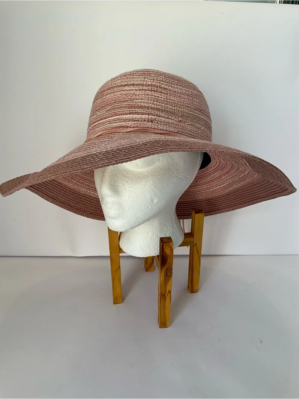 Women's Dusty Pink Straw Wide Brim Sun Hat with Tassel Accent